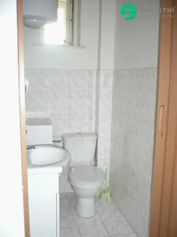 Pronájem bytu 1+1, Břeclav, Stromořadní, 45 m2