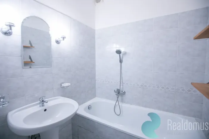 Pronájem bytu 1+1, Praha - Smíchov, Stroupežnického, 43 m2