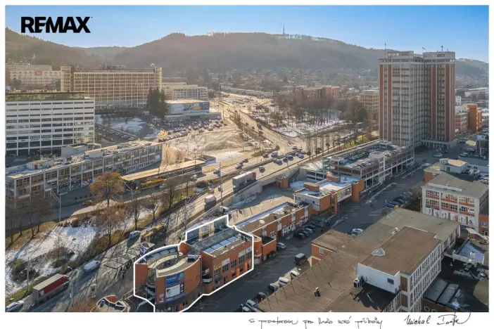 Pronájem obchodního prostoru, Zlín, třída Tomáše Bati, 20 m2