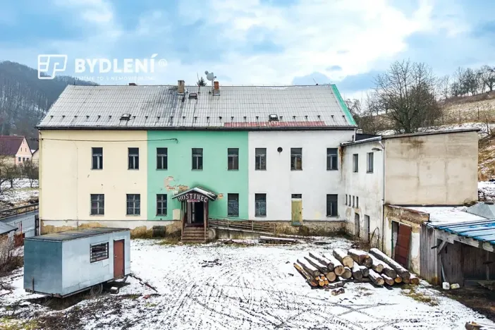 Prodej výrobních prostor, Malé Březno, 670 m2