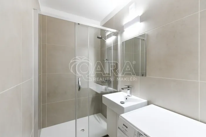 Pronájem bytu 2+kk, Praha - Kobylisy, Famfulíkova, 43 m2