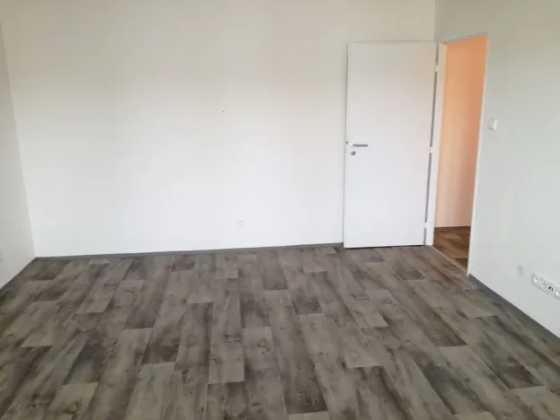 Pronájem bytu 1+1, Ostrava - Poruba, Maďarská, 39 m2