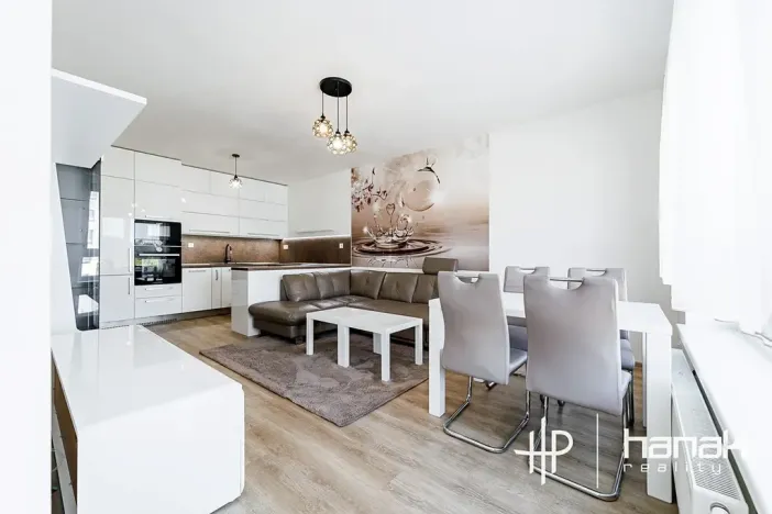 Pronájem bytu 2+kk, Olomouc, Janského, 72 m2