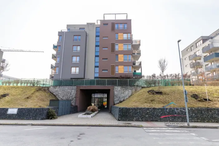 Prodej bytu 1+kk, Praha - Hloubětín, Modrého, 32 m2