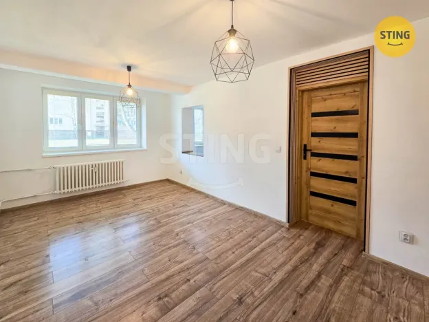 Pronájem bytu 1+1, Karviná, Školská, 36 m2