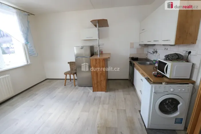Pronájem bytu 1+1, Kraslice, B. Smetany, 36 m2
