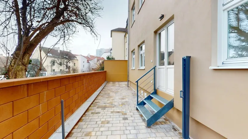 Pronájem bytu 2+kk, Praha - Břevnov, Na Petynce, 50 m2