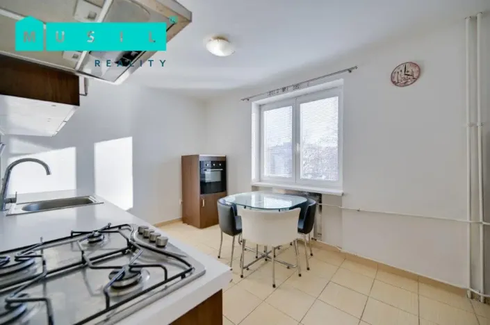 Prodej bytu 2+1, Olomouc - Hejčín, Ladova, 66 m2