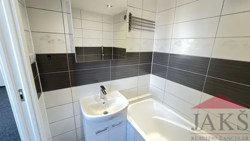 Pronájem bytu 3+1, Plzeň - Doubravka, Na Dlouhých, 61 m2