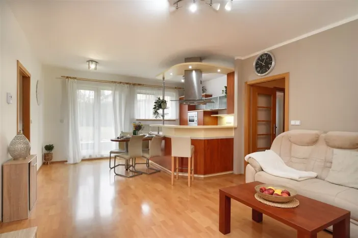 Prodej bytu 3+kk, Líšnice, 74 m2