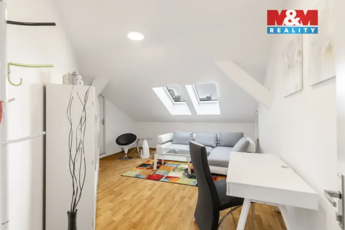 Pronájem kanceláře, Ostrava - Kunčičky, Škrobálkova, 173 m2