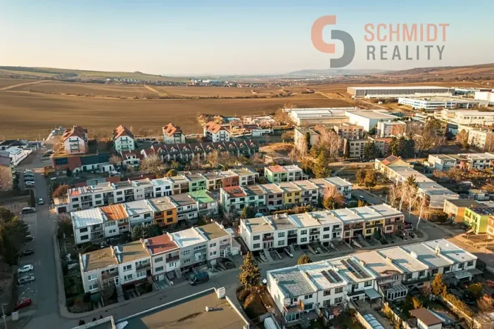 Prodej rodinného domu, Hustopeče, U Větrolamu, 300 m2