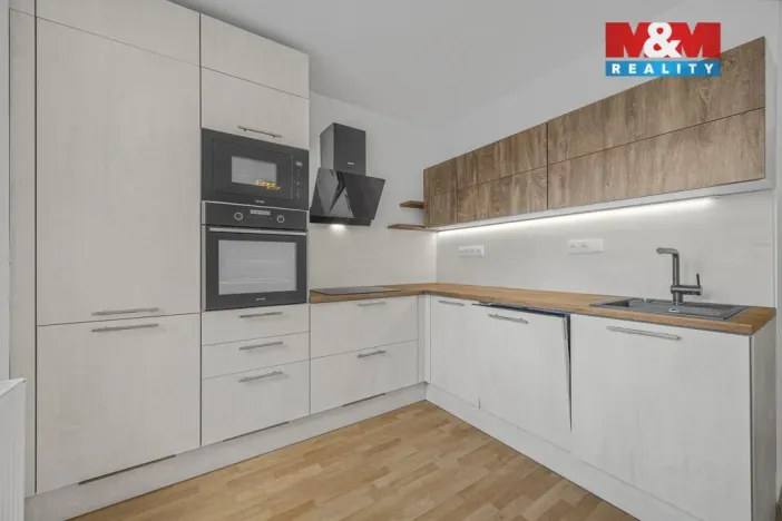 Prodej bytu 2+kk, Hradec Králové, Ve Stromovce, 48 m2