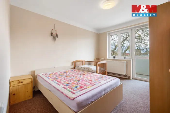 Prodej bytu 3+1, Bzová, 75 m2