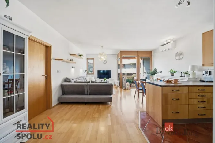 Prodej bytu 3+kk, Hradec Králové, Pouchovská, 84 m2