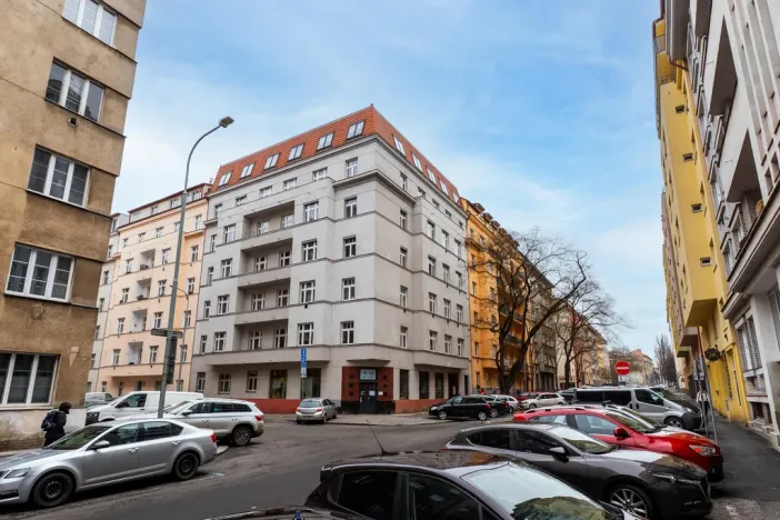 Pronájem bytu 2+kk, Praha - Žižkov, Biskupcova, 48 m2