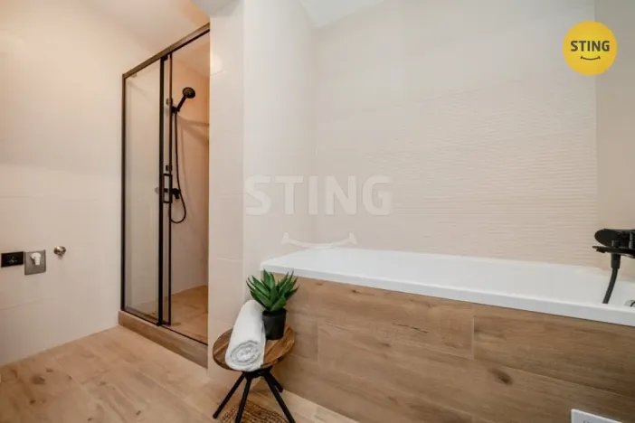 Pronájem bytu 4+kk, Třinec, Dukelská, 68 m2