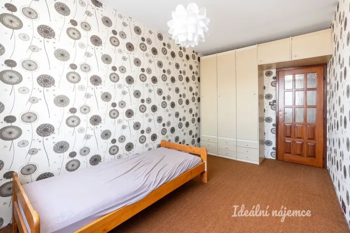 Pronájem bytu 3+1, Praha - Modřany, Platónova, 76 m2