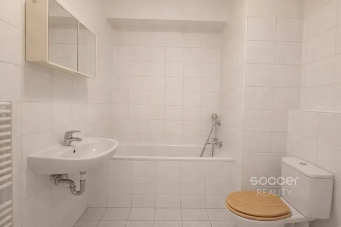 Pronájem bytu 1+kk, Praha - Smíchov, Randova, 40 m2