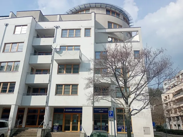 Pronájem bytu 1+kk, Praha - Smíchov, Randova, 40 m2