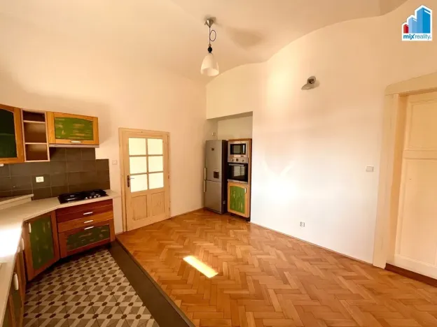 Pronájem bytu 4+1, Plzeň, náměstí T. G. Masaryka, 120 m2