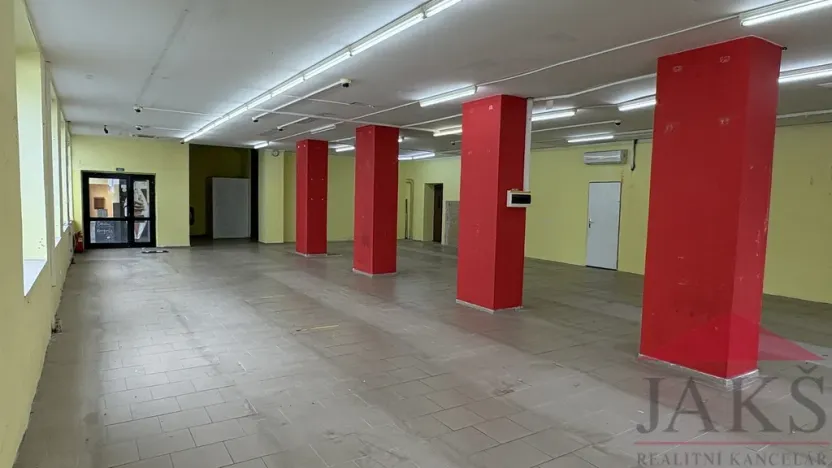 Prodej obchodního prostoru, Sušice - Sušice I, náměstí Svobody, 385 m2