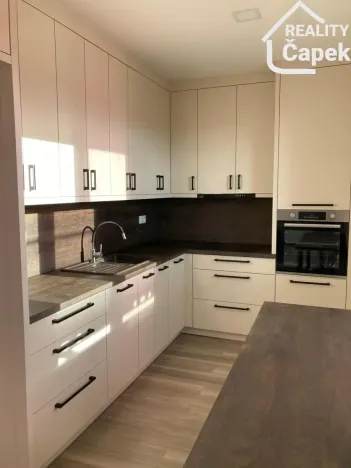 Pronájem bytu 1+1, Ostrava - Poruba, Sokolovská, 37 m2