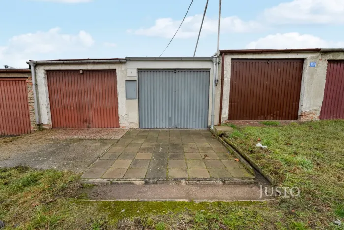 Pronájem garáže, Šlapanice, Dlouhá, 16 m2