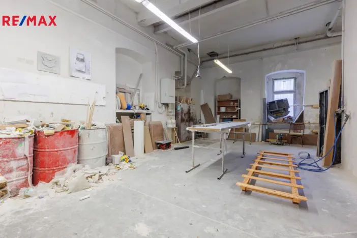 Prodej výrobních prostor, Karlovy Vary - Rybáře, Sokolovská, 2017 m2