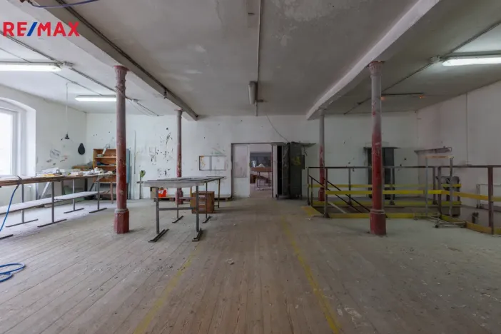 Prodej výrobních prostor, Karlovy Vary - Rybáře, Sokolovská, 2017 m2