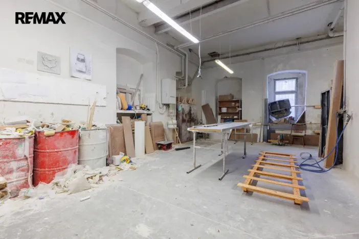 Prodej výrobních prostor, Karlovy Vary - Rybáře, Sokolovská, 2017 m2