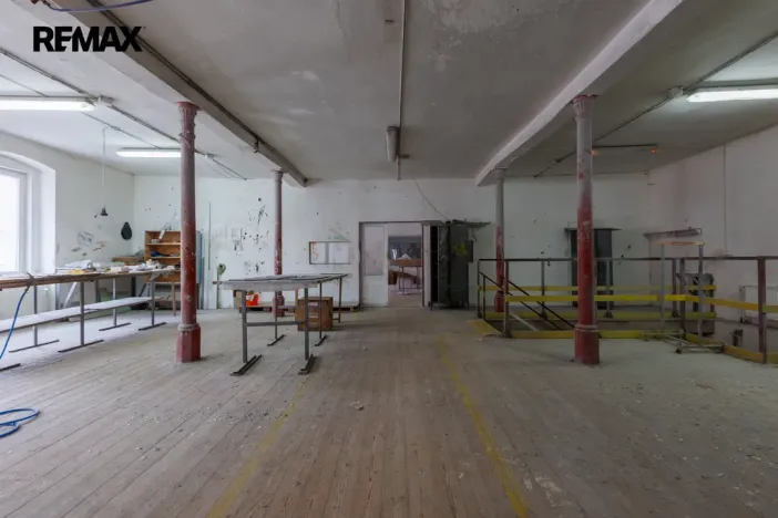 Prodej výrobních prostor, Karlovy Vary - Rybáře, Sokolovská, 2017 m2