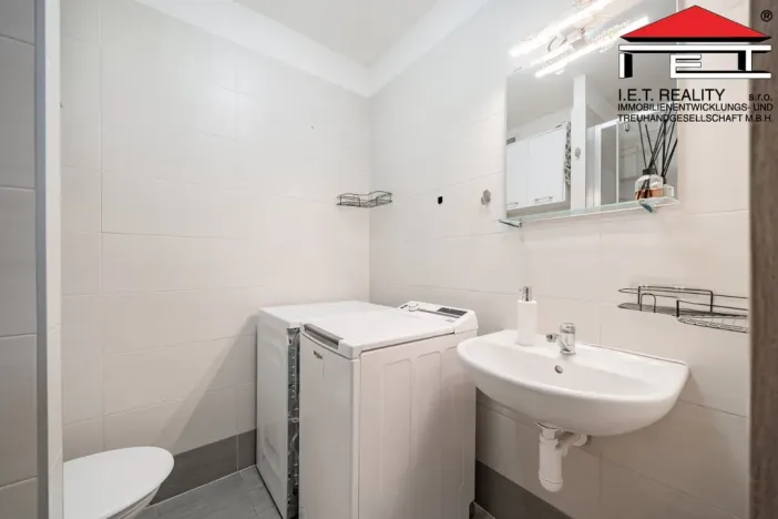 Pronájem bytu 1+1, Mělník, Pod Vrchem, 31 m2