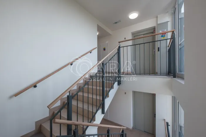 Prodej bytu 2+kk, Praha - Letňany, Tupolevova, 56 m2