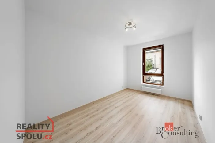 Pronájem bytu 2+kk, Hostivice, Čsl. armády, 42 m2