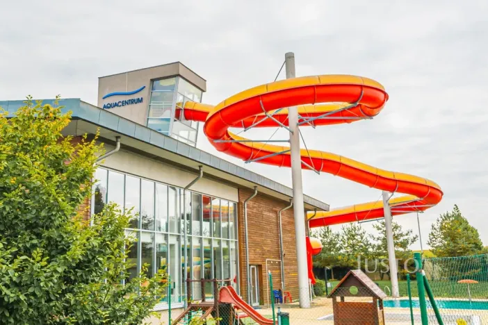 Pronájem bytu 2+kk, Praha, Wassermannova, 49 m2