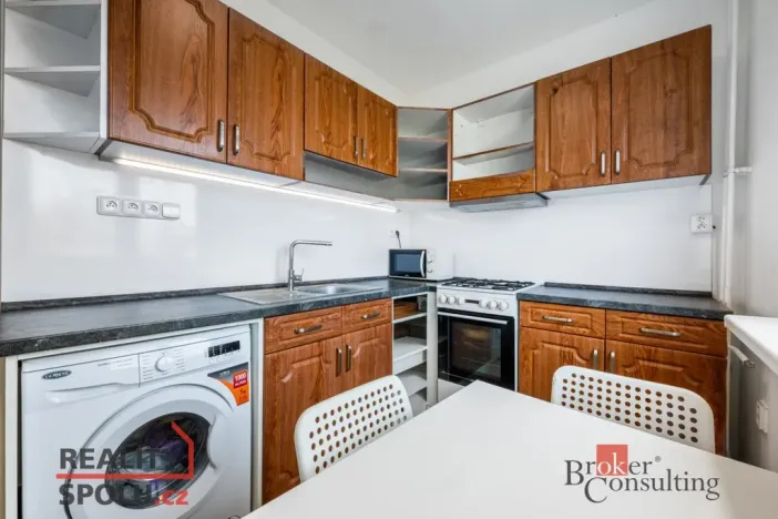 Prodej bytu 3+1, Olomouc - Neředín, Karafiátová, 73 m2