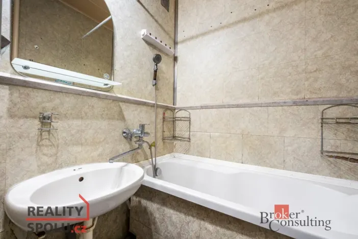 Prodej bytu 3+1, Olomouc - Neředín, Karafiátová, 73 m2