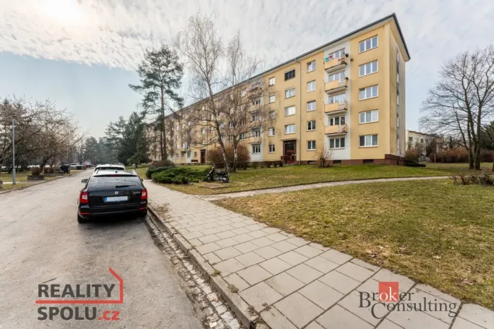 Prodej bytu 3+1, Olomouc - Neředín, Karafiátová, 73 m2