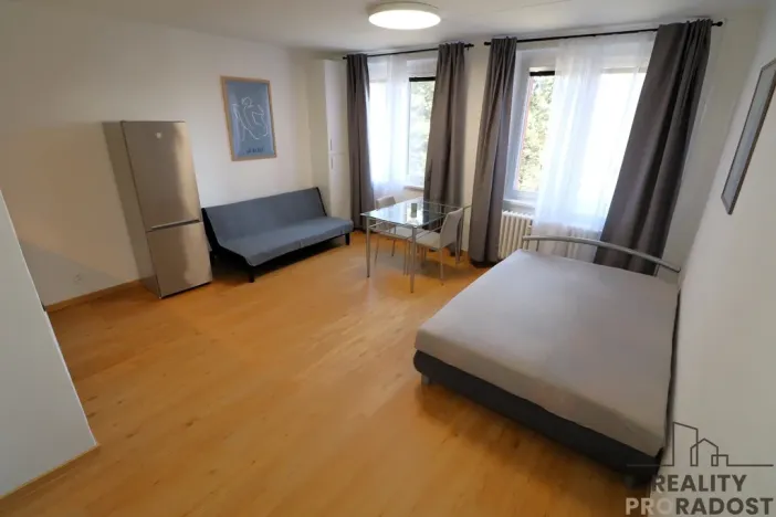 Pronájem bytu 1+kk, Brno, Velkopavlovická, 32 m2