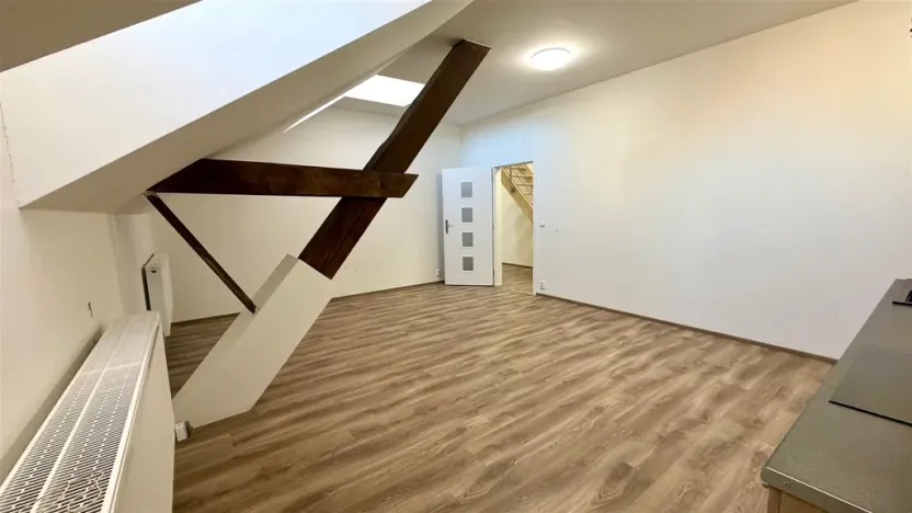 Pronájem bytu 3+kk, Cheb, Židovská, 75 m2