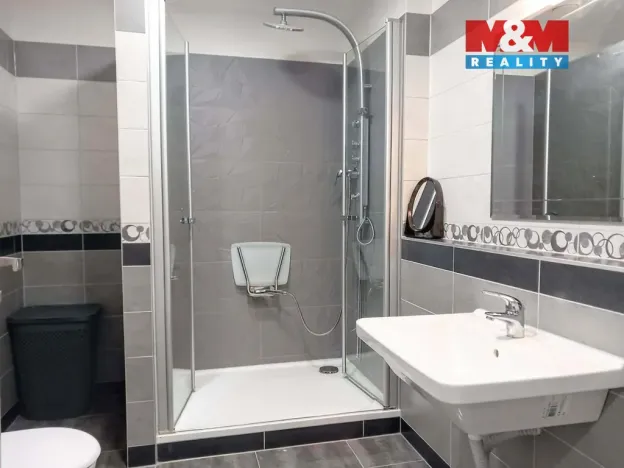 Pronájem bytu 2+kk, Ostrov, Severní, 56 m2