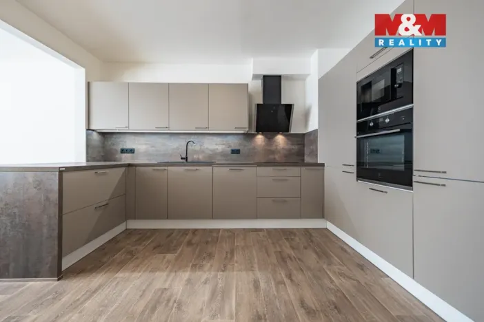 Prodej bytu 3+kk, Nehvizdy, Pražská, 65 m2