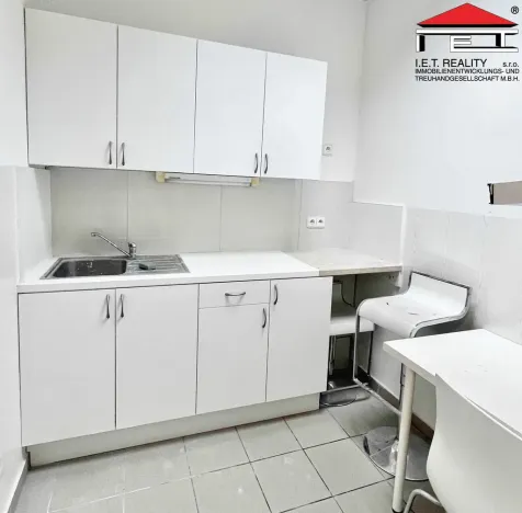 Pronájem obchodního prostoru, Brno - Brno-město, Nádražní, 85 m2