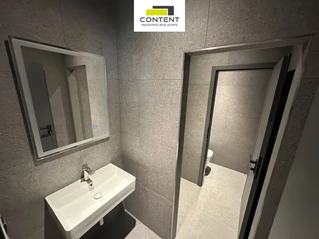 Pronájem obchodního prostoru, Nupaky, Komerční, 449 m2