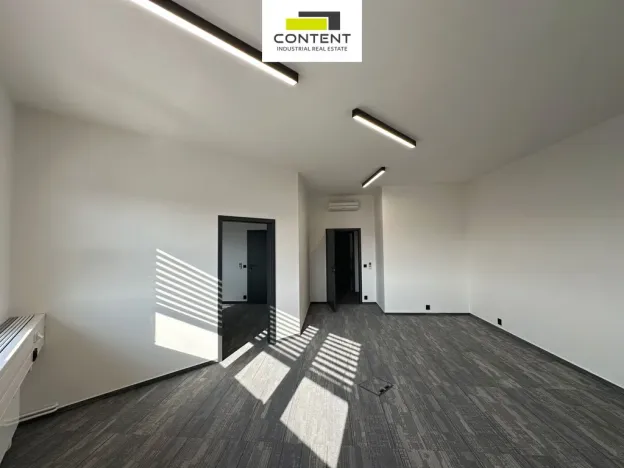 Pronájem kanceláře, Nupaky, Komerční, 267 m2
