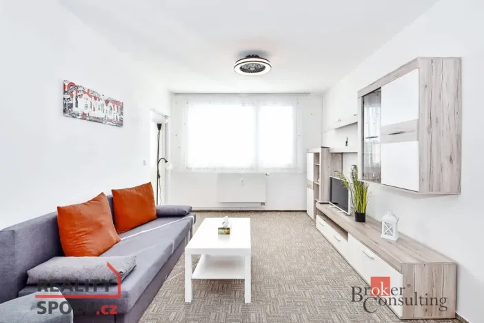 Pronájem bytu 2+kk, Praha - Bohnice, Poznaňská, 43 m2