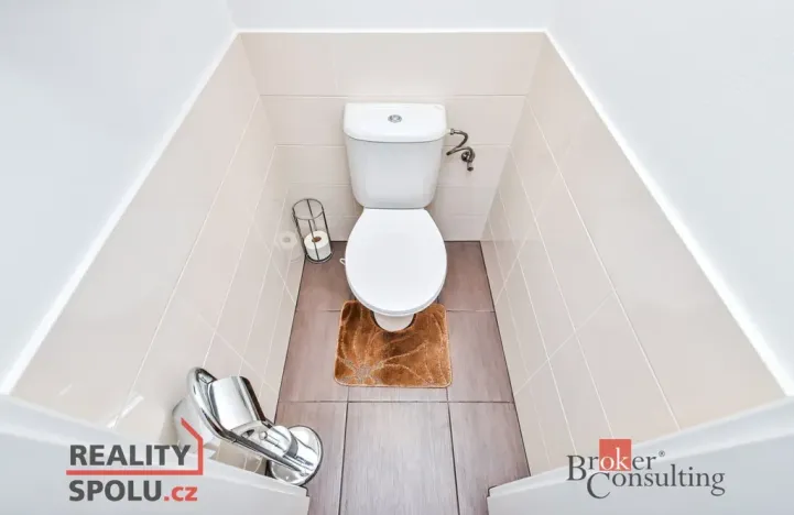 Pronájem bytu 2+kk, Praha - Bohnice, Poznaňská, 43 m2