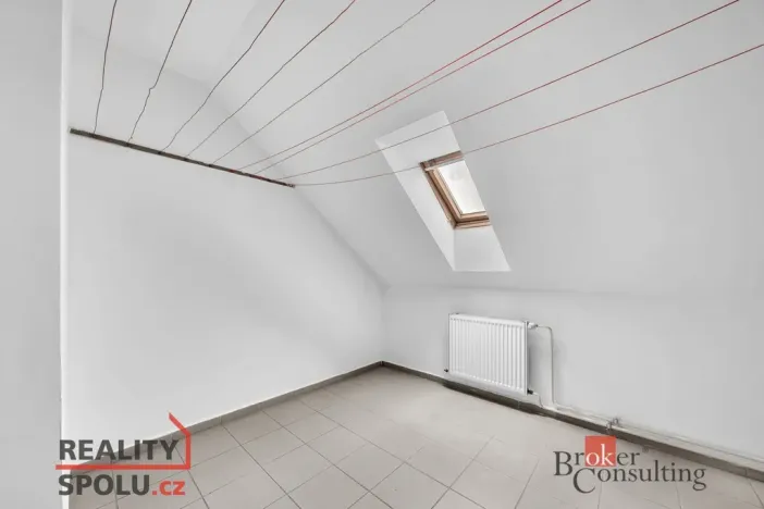 Pronájem bytu 2+kk, Hradec Králové - Kukleny, Pražská třída, 52 m2