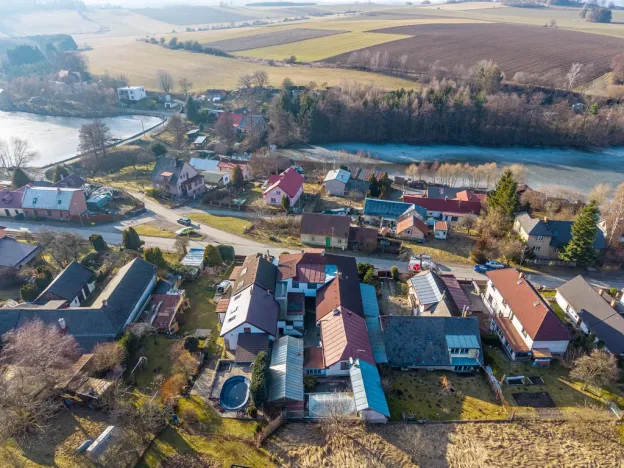 Prodej rodinného domu, Úsobí, 365 m2